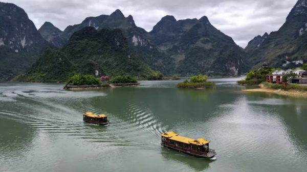 【浩坤湖】天天出发,2人成团,全程入住浩坤湖精品民宿,比拟洱海与纳木措,天造世外湖山浩坤湖3天游-