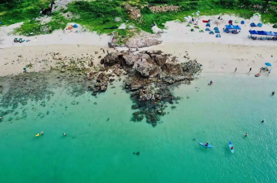 【深度三门岛】广东'小塞班’,玩转昔日禁地三门岛:浮潜+桨板+赶海+沙滩晚会,登山盟海誓峰,探秘防空洞-