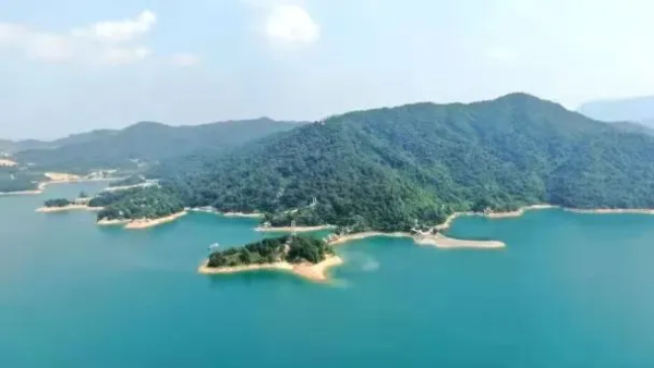 【大美河源】河源巴伐利亚+泡五星温泉+万绿湖+南越王山+赏喷泉吃美食,住豪华酒店