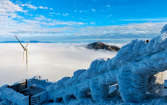【冰雪奇缘】一次打卡离广州最近的2大冰雪圣地:云冰山+金子山,畅玩云海秘境,岭南雪乡赏雾淞、观冰挂2天游!