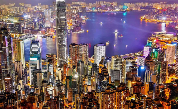 维港假期 2天| 全球3大夜景之一香港太平山夜景、西贡玩水、桥咀洲、畅泳半月湾、西贡市集、长洲岛、南丫岛、住摩星岭青旅