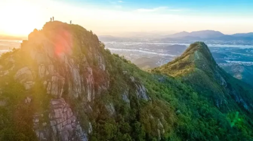 【神湾丫髻山】打卡中山版小华山，深入神湾菠萝产地，体验摘菠萝乐趣，农家乐品尝菠萝餐