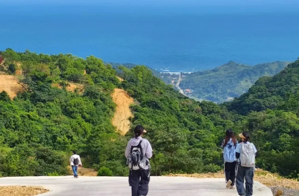 【惠州风车山】徒步惠州观音山，赏无敌270度海景与壮丽风车阵，拍盐洲岛醉美日落-