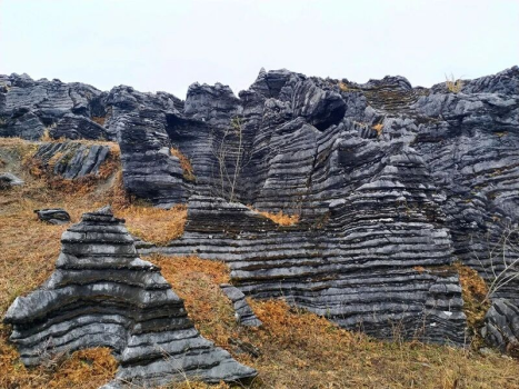 打卡清远梅子坪古道，广东版墨石公园，喀斯特峰林徒步之旅