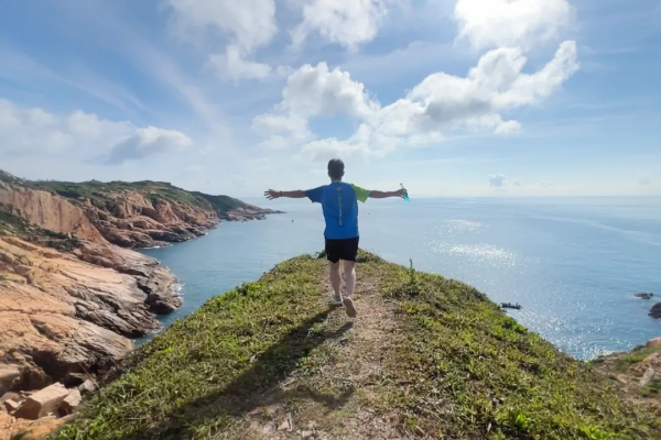 竹篙岛露营2日丨海岛隐藏玩法:避世玻璃海玩水,体验一回渔夫生活,坐船才能到达星空营地