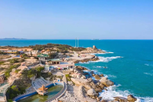 【浪漫惠汕】入住海景房、游玩绝秘沙滩体验浮潜、赶海、冲浪，摄影南海寺&网红碉堡，打卡汕尾天空之城